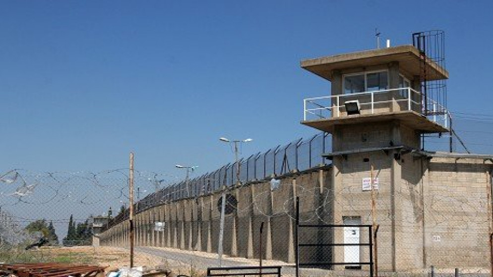 معتقل إسرائيلي (وفا)