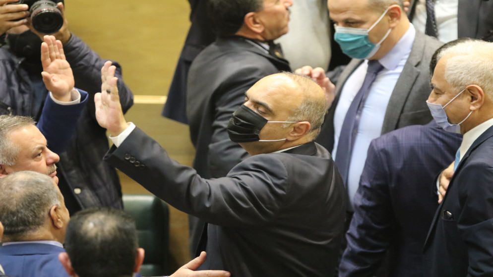 رئيس الوزراء بشر الخصاونة بعد حصوله على ثقة مجلس النواب. (صلاح ملكاوي/ المملكة)