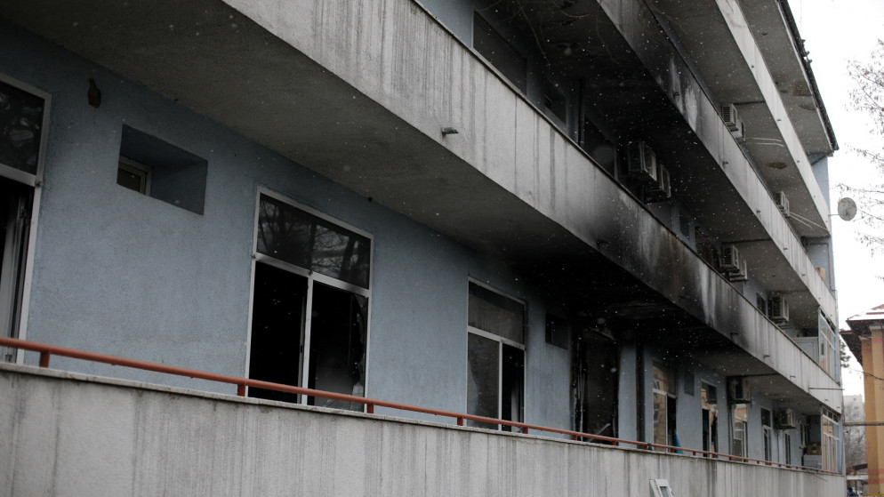 مستشفى ماتي بالز بعد اندلاع حريق في أحد مبانيه في بوخارست، رومانيا، 29 كانون الثاني/ يناير 2021 (رويترز)