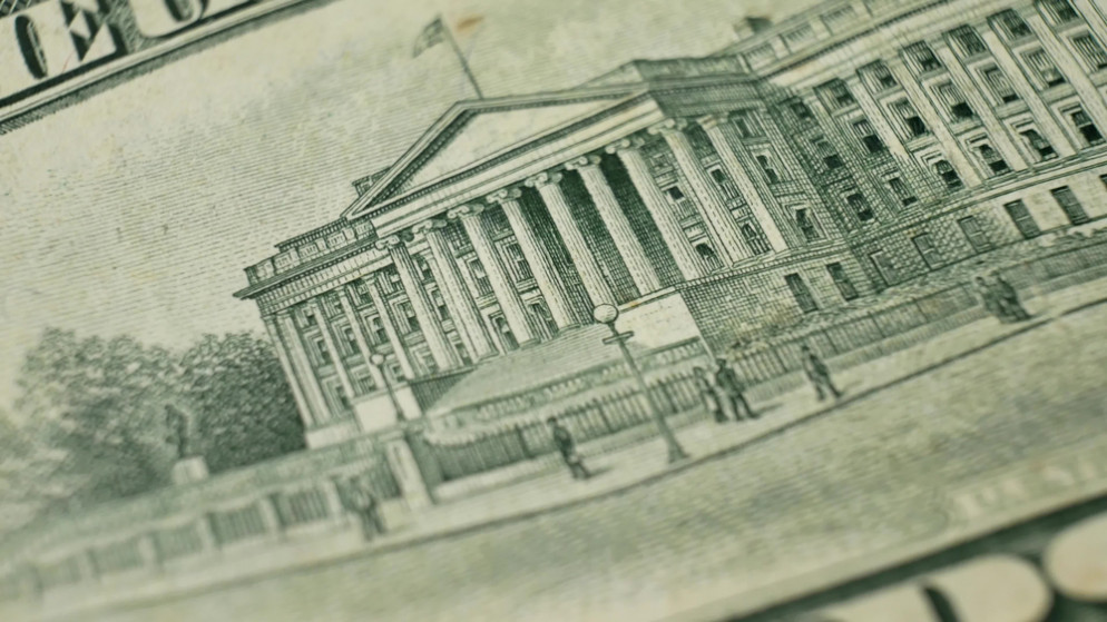 وزارة الخزانة الأميركية على فئة 10 دولارات أميركية. (shutterstock)