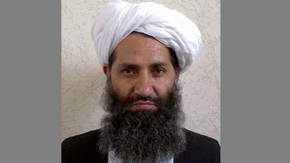 القائد الأعلى لحركة طالبان الملا هبة الله أخوند زاده. (رويترز)