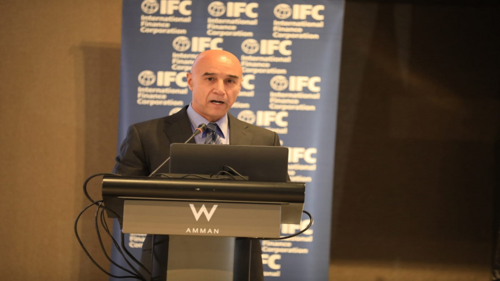 وزير الاستثمار خيري عمرو الثلاثاء خلال مؤتمر لإطلاق دراسة تشخيصية لحالة القطاع الخاص في الأردن.(وزارة التخطيط)