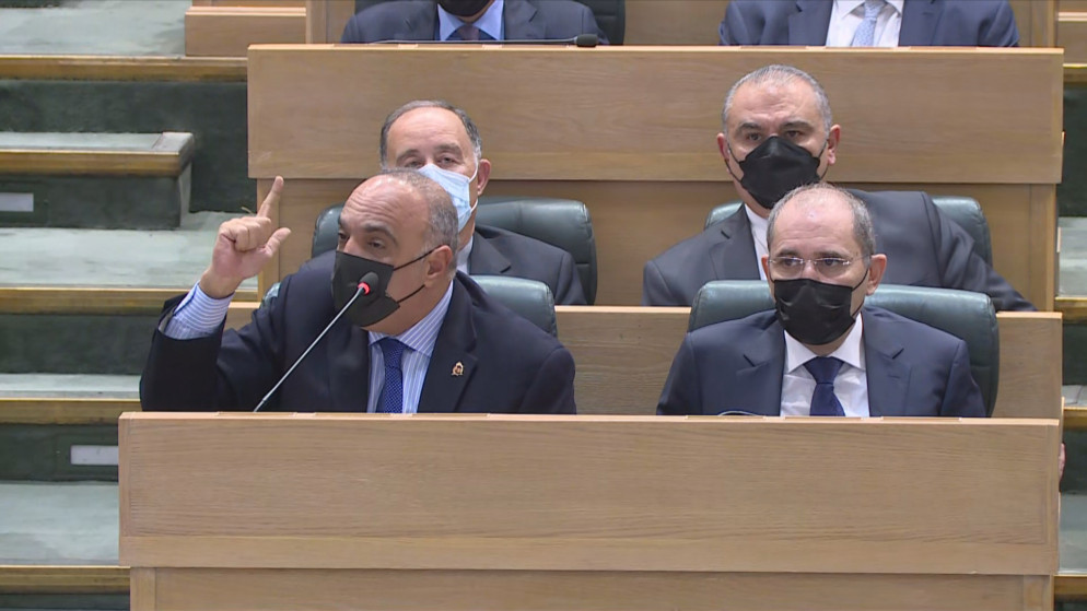 رئيس الوزراء بشر الخصاونة خلال جلسة رقابية في مجلس النواب. (المملكة)