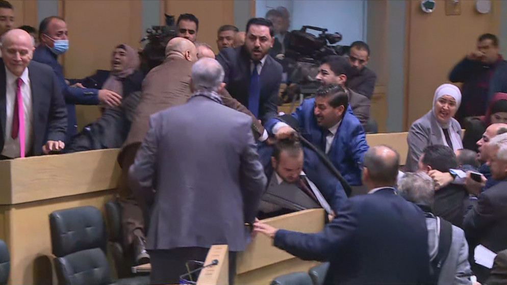 جلسة مجلس النواب لمناقشة مشروع تعديل الدستور الأردني. (المملكة)