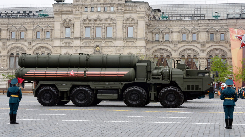 نظام صاروخي روسي مضاد للطائرات خلال بروفة عرض عسكري في روسيا. 6 مايو 2018.(shutterstock)