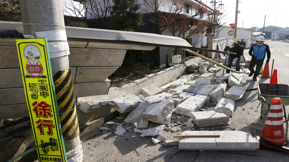 صورة لجدار منهار جراء زلزال قوي في مدينة كونيمي بمحافظة فوكوشيما في اليابان. 04/02/2021. (رويترز)