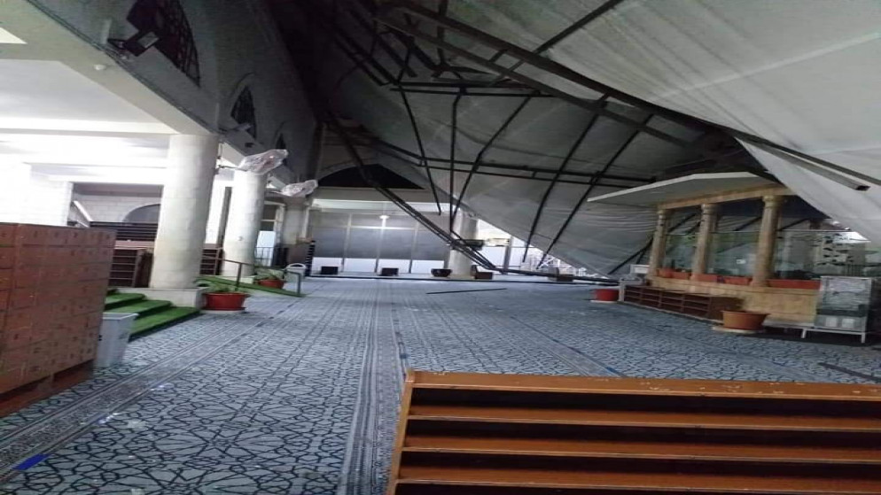 مظلة الرواق الخارجية للمسجد الحسيني في منطقة وسط البلد. (وزارة الأوقاف)