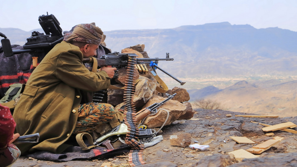 صورة أرشيفية مسلح في قوات الحكومة اليمنية متمركز ضد الحوثيين في اليمن. (shutterstock)