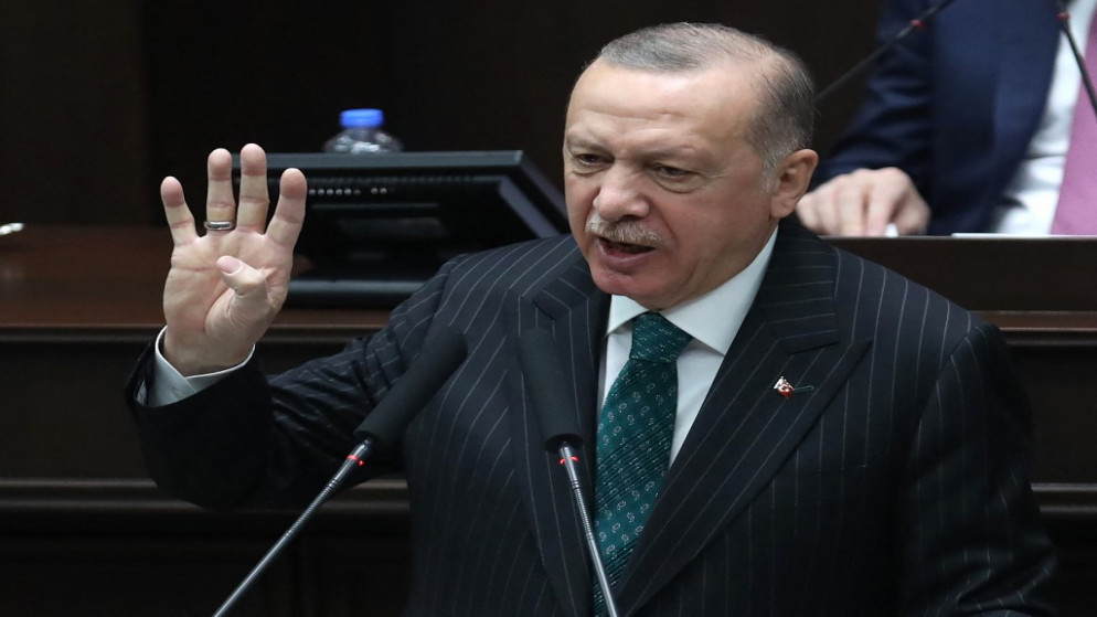 رئيس التركي رجب طيب أردوغان يتحدث خلال اجتماع حزب العدالة والتنمية في الجمعية الوطنية التركية الكبرى في أنقرة، 10 آذار/ مارس 2021. (أ ف ب)