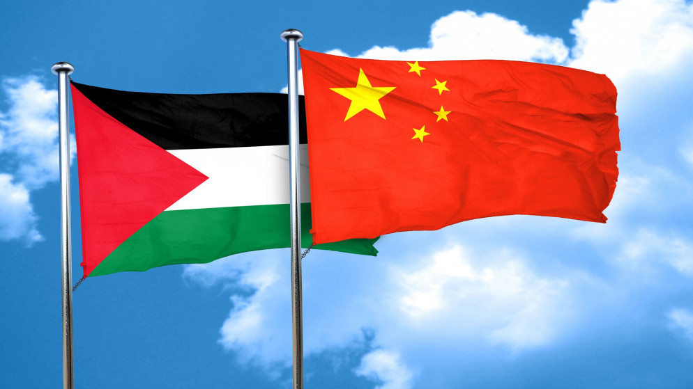 علما الصين وفلسطين. (shutterstock)