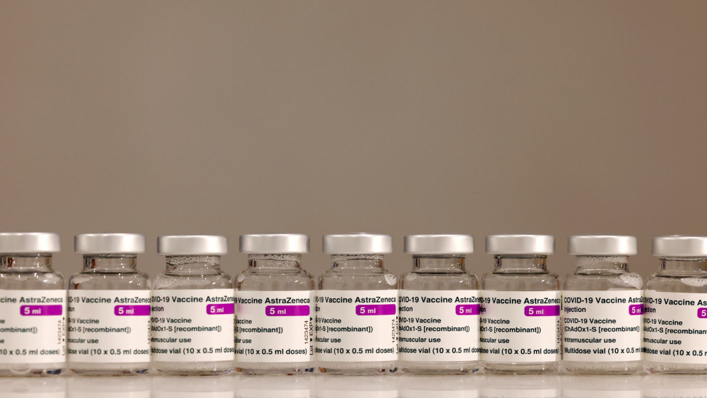 جرعات من لقاح "أسترازينيكا" الواقي من فيروس كورونا المستجد. (رويترز)