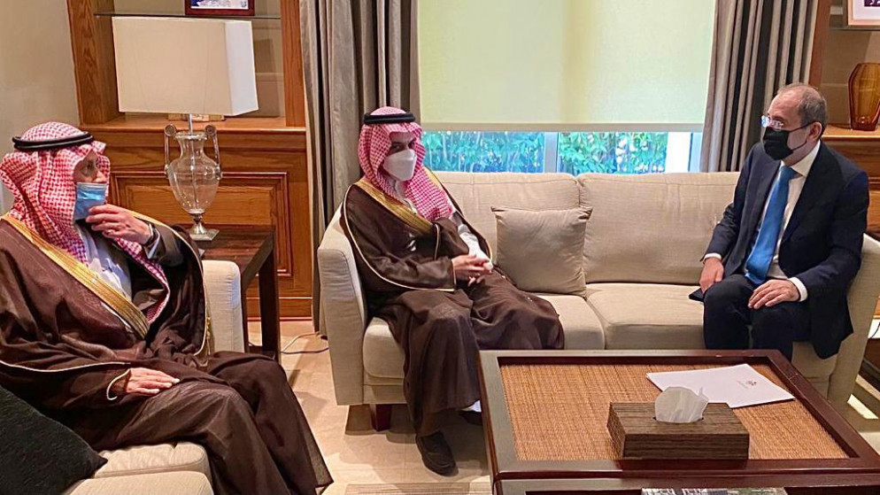 نائب رئيس الوزراء ووزير الخارجية وشؤون المغتربين أيمن الصفدي خلال استقباله وزير خارجية المملكة العربية السعودية الأمير فيصل بن فرحان. (وزارة الخارجية)