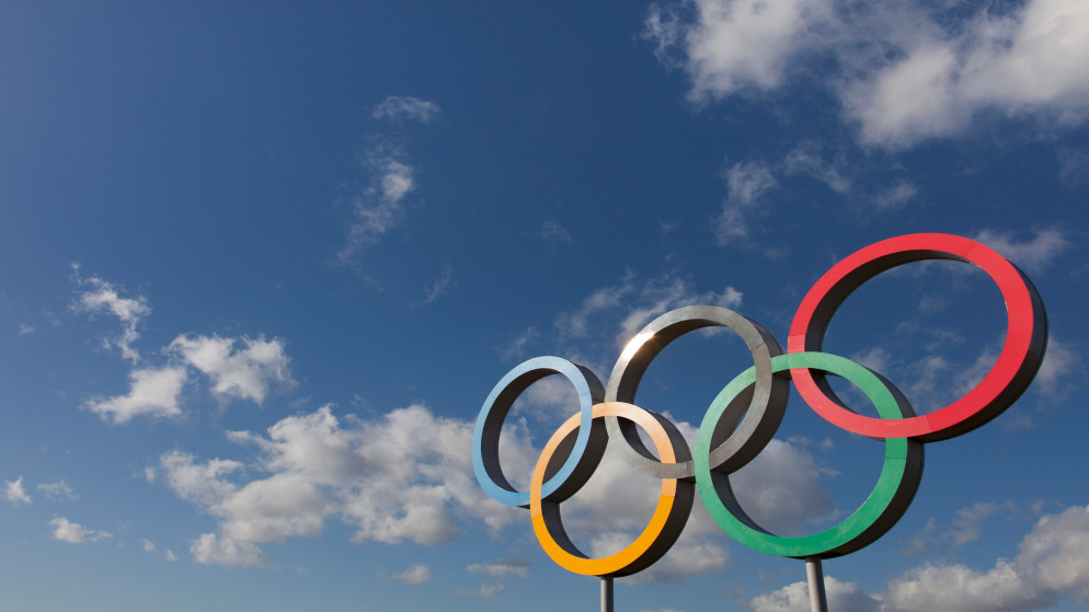 الرمز الأولمبي (الحلقات الأولمبية) في العاصمة البريطانية لندن، 15 شباط/فبراير 2018. (shutterstock)