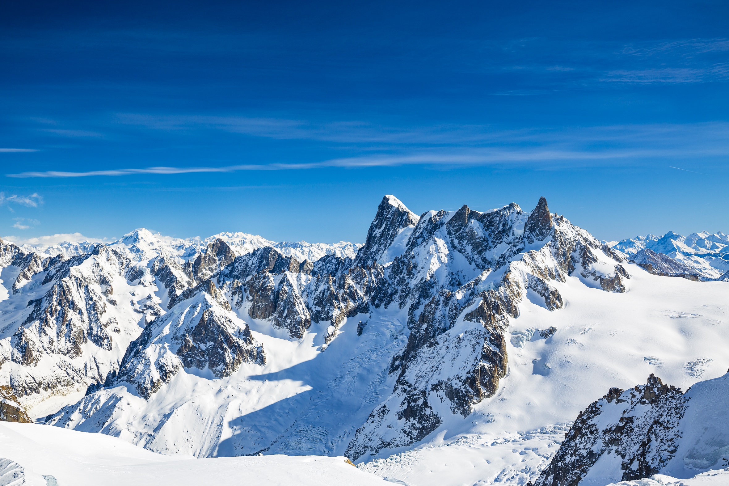 جانب من جبال الألب الفرنسية. (shutterstock)