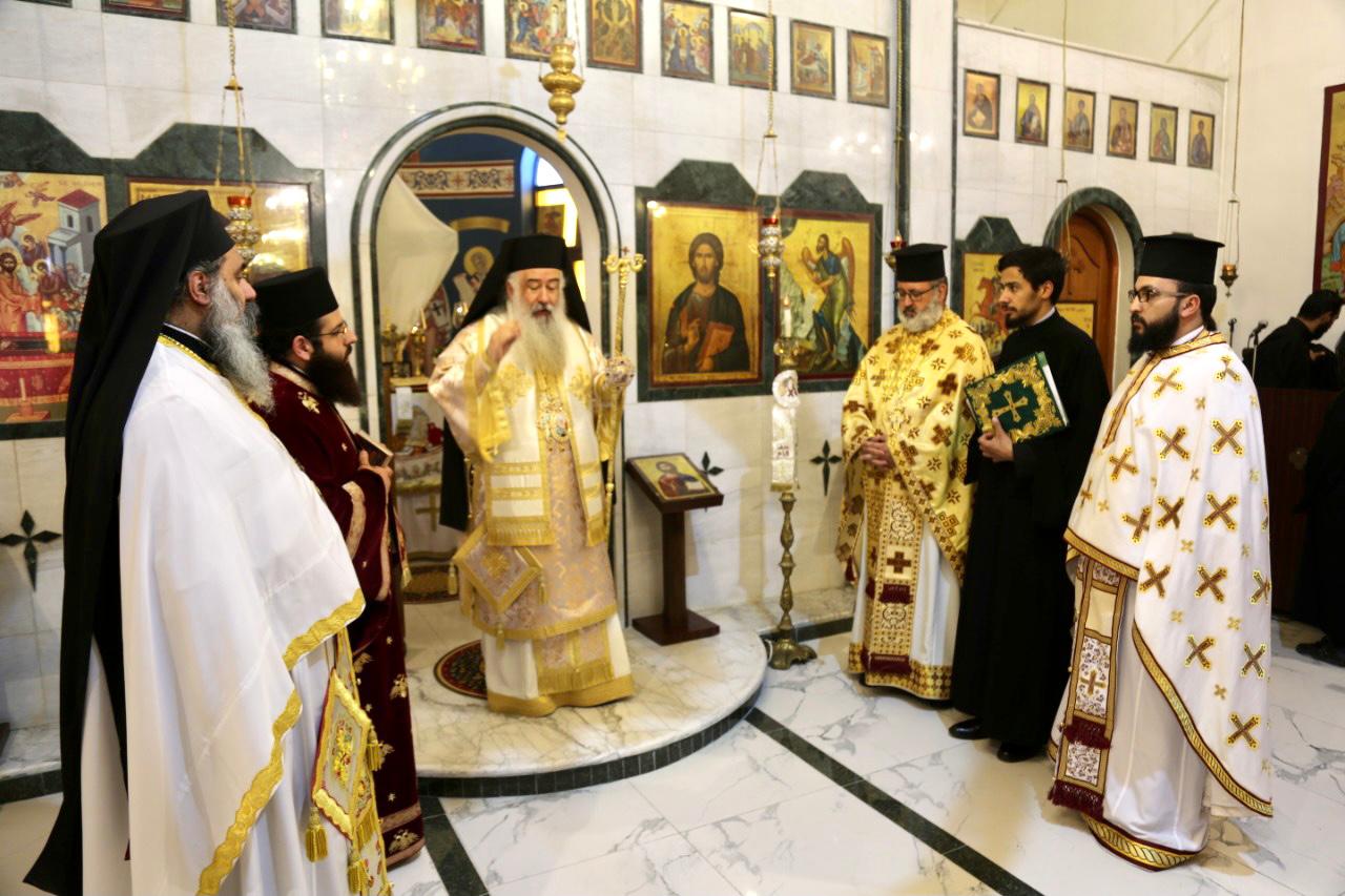 الكنيسة الأرثوذكسية ترفع الصلاة من أجل السلام في فلسطين