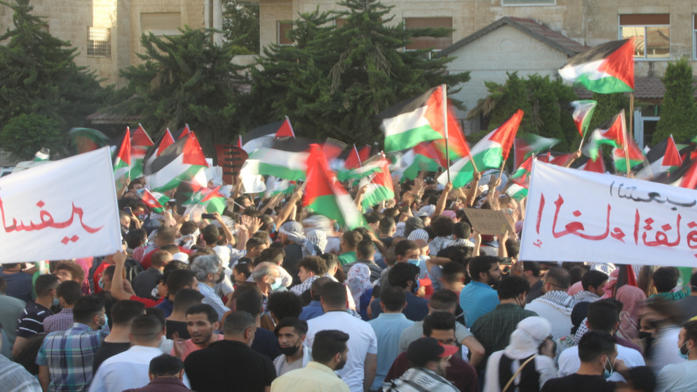 وقفة تضامنية مع الشعب الفلسطيني في عمّان بالقرب من مسجد الكالوتي. 16/5/2021.(صلاح ملكاوي /المملكة)