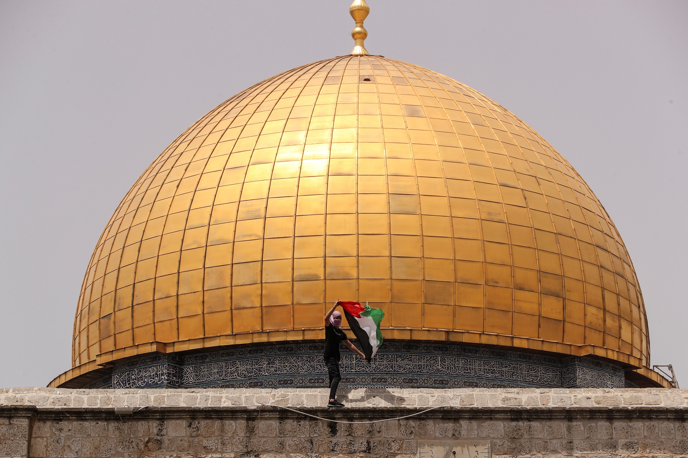 قبة الصخرة المشرفة في باحة المسجد الأقصى. (رويترز)