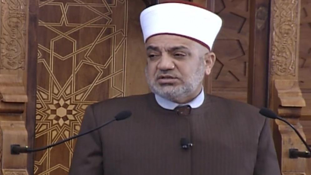 وزير الاوقاف والشؤون والمقدسات الاسلامية، محمد الخلايلة، خلال إلقائه خطبة الجمعة. (المملكة)