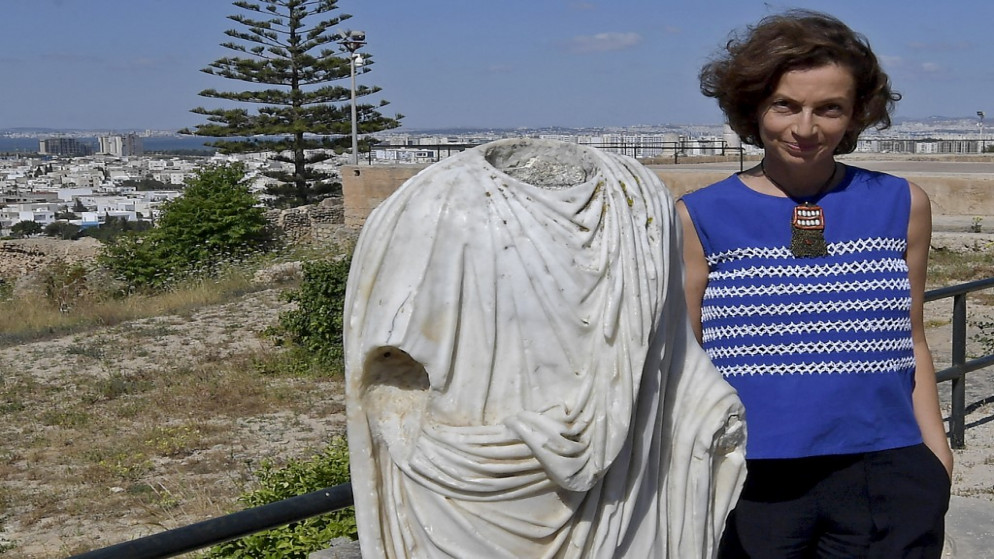 المديرة العامة ليونسكو أودري أزولاي تزور موقع قرطاج الأثري في العاصمة التونسية تونس يوم 8 حزيران/يونيو 2021. (أ ف ب)