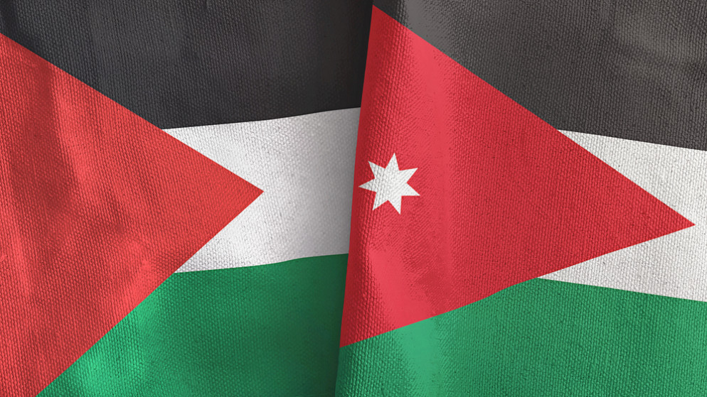 العلمان الأردني والفلسطيني.(shutterstock)