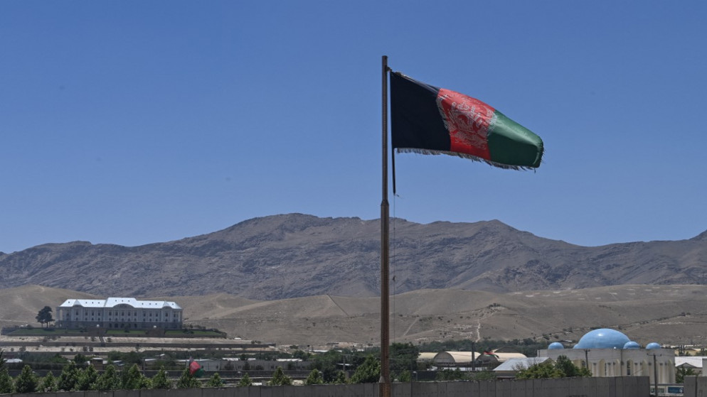 علم أفغانستان في كابول .24 يونيو 2021. (أديك بيري / أ ف ب)