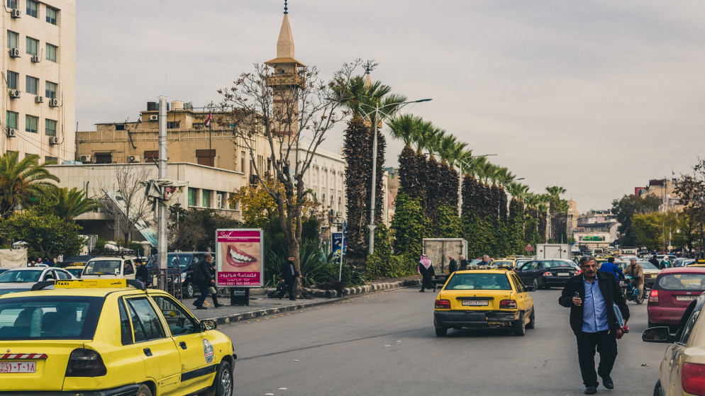 صورة أرشيفية لشارع رئيسي في العاصمة السورية دمشق. (shutterstock)