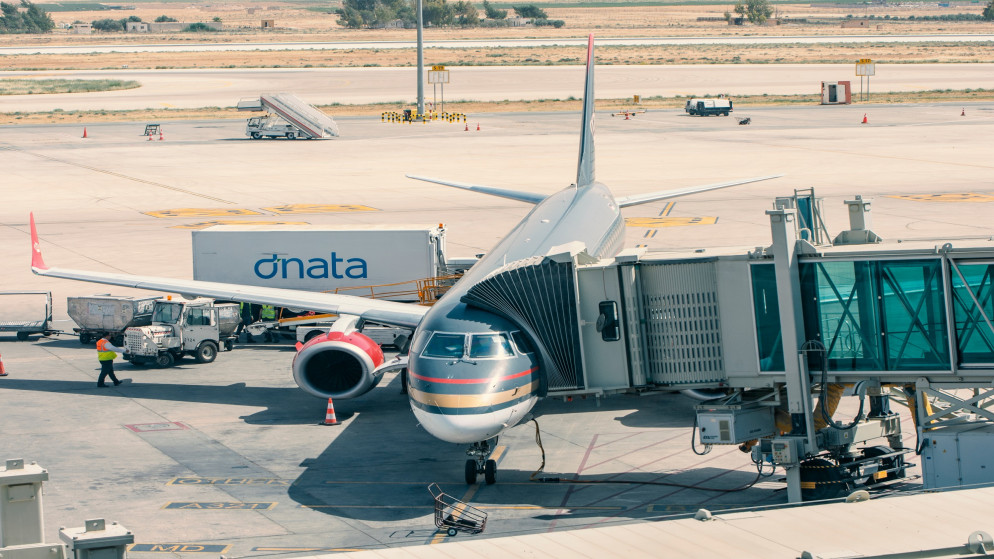 طائرة تابعة للملكية الأردنية في مطار الملكة علياء الدولي. (shutterstock)