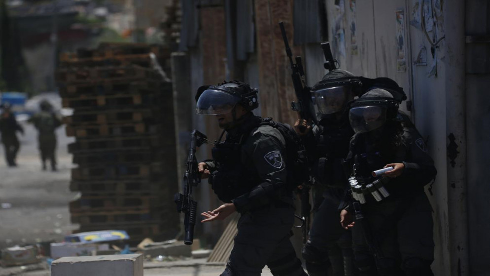 جنود الاحتلال الإسرائيلي خلال مواجه مع الفلسطينيين في بيتا جنوب نابلس، 18/06/2021 (وفا)