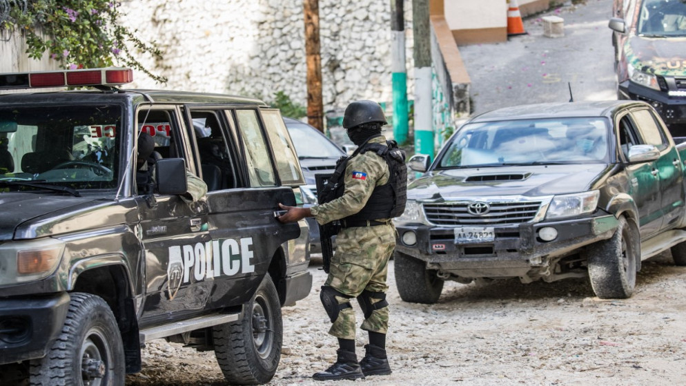 رجال أمن في هايتي عقب اغتيال رئيس البلاد جوفينيل مويز في 7 تموز/يوليو 2021. (أ ف ب)