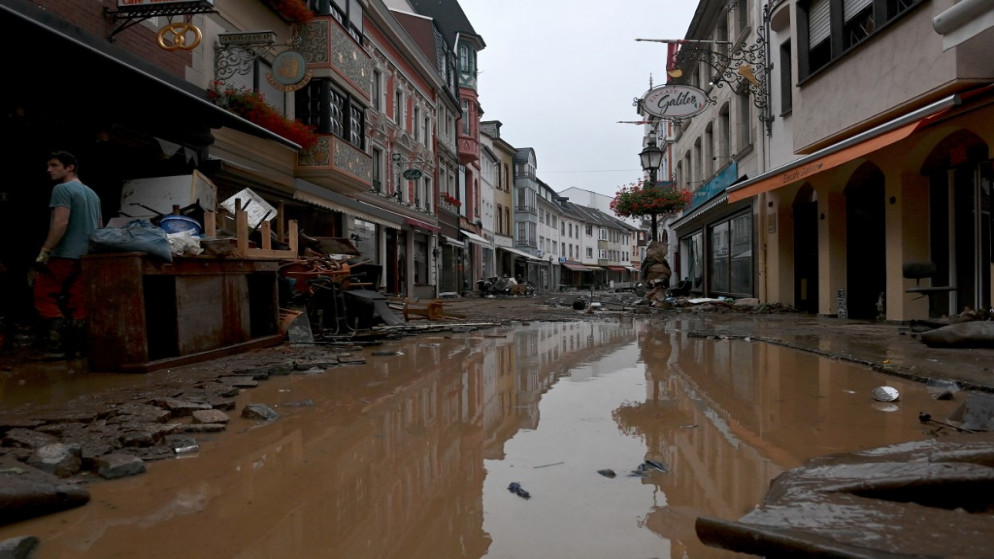صورة تظهر المياه التي أغرقت شوارع في ألمانيا. (أ ف ب)