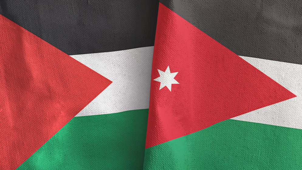 العلمان الأردني والفلسطيني. (shutterstock)