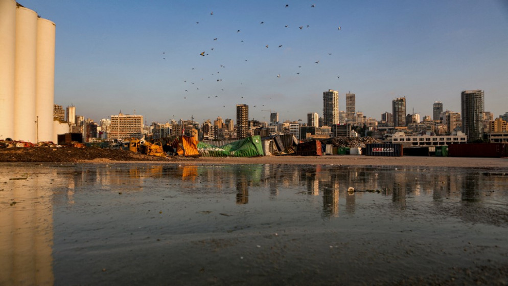 منظر عام لجزء من العاصمة اللبنانية بيروت بعد انفجار المرفأ الذي وقع في آب/أغسطس 2020. 14 تموز/يوليو 2021. (أ ف ب)