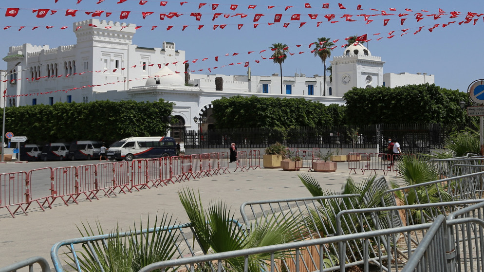 المقر الرئيسي للحكومة في ساحة القصبة بالعاصمة التونسية تونس في 26 يوليو / تموز 2021. (أ ف ب)