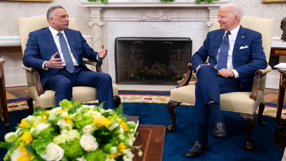 لقاء الرئيس الأميركي جو بايدن مع رئيس الوزراء العراقي مصطفى الكاظمي في البيت الأبيض. (أ ف ب)