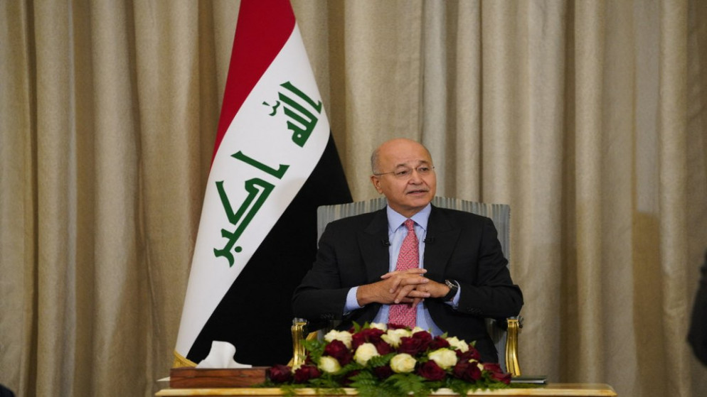 الرئيس العراقي برهم صالح خلال لقاء مع وفد من وسائل الإعلام العربية والأجنبية. (رئاسة الجمهورية العراقية)