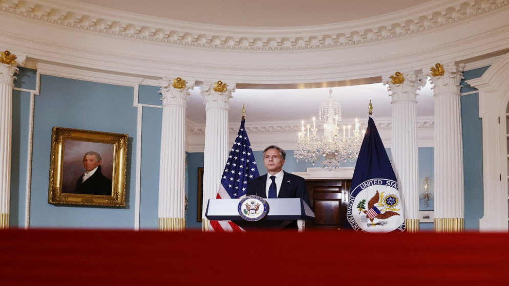 وزير الخارجية الأميركي بلينكن يلقي ملاحظاته عقب محادثاته حول الوضع في أفغانستان، في وزارة الخارجية بواشنطن. 30 آب/أغسطس 2021. (أ ف ب)