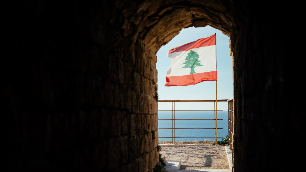 علم لبنان. (shutterstock)