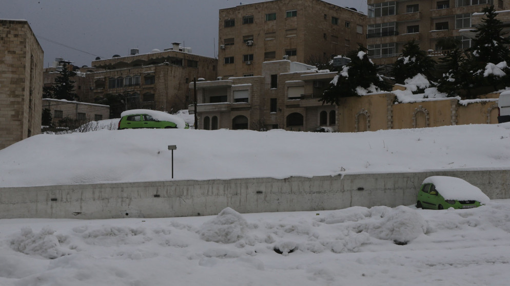 جانب من تساقط الثلوج على منطقة في عمّان. 27 كانون الثاني/يناير 2022. (صلاح ملكاوي/ المملكة)