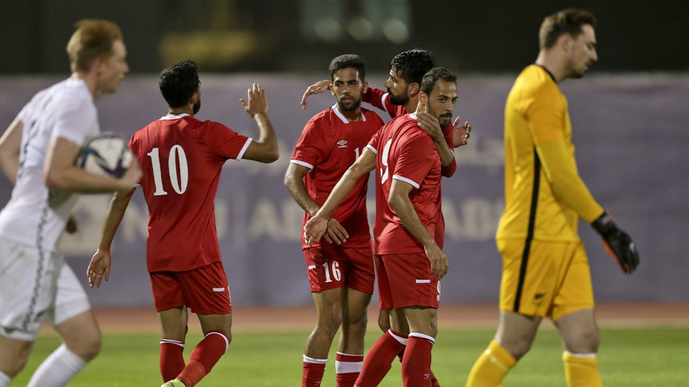 احتفال لاعبي المنتخب الوطني بتسجيلهم هدفا في مرمى نيوزيلندا. (اتحاد كرة القدم)