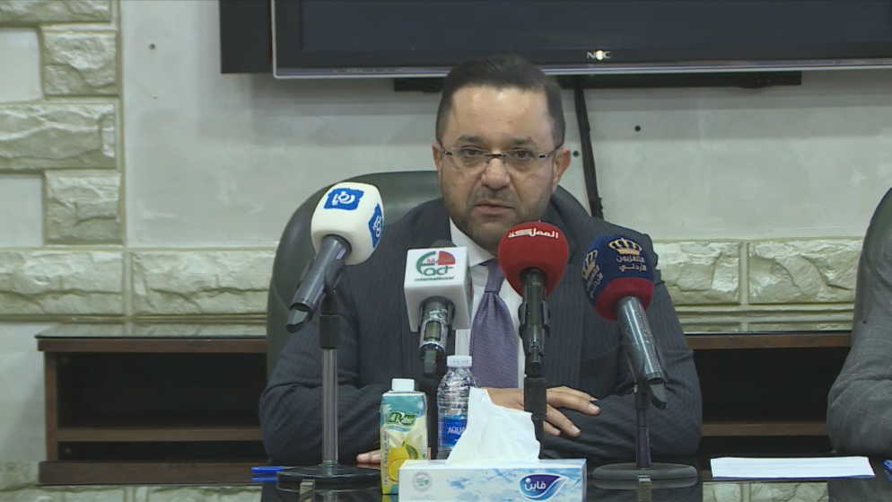 وزير المالية، محمد العسعس خلال مؤتمر صحفي في مقر دائرة ضريبة الدخل والمبيعات لإطلاق نظام الفوترة الإلكتروني. (المملكة)