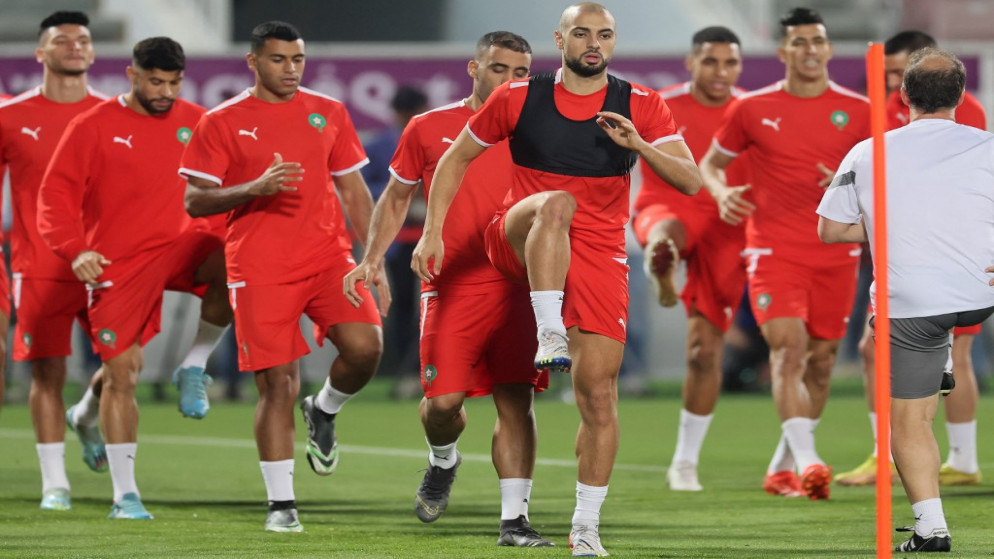 تدريبات المنتخب المغربي قبل مواجهة كرواتيا في كأس العالم 2022 قطر. (أ ف ب)