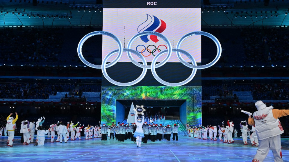 الوفد الروسي المشارك في دورة الألعاب الشتوية خلال حفل افتتاحها في العاصمة الصينية بكين. 4 شباط/فبراير 2022. (أ ف ب)