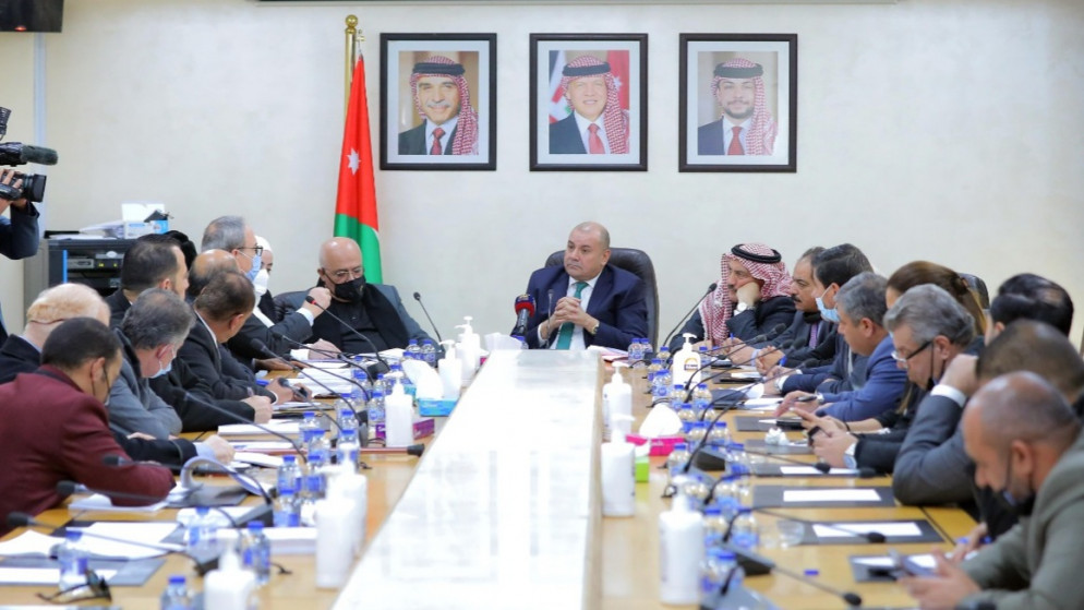 اللجنة القانونية النيابية تستمع لآراء وملحوظات ومقترحات الأحزاب السياسية التعديلات التي جرى إدخالها على مشروع قانون الأحزاب لسنة 2021. (بترا)