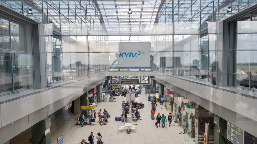 مطار كييف الدولي والذي سُمي بإيغور إيفانوفيتش سيكورسكي وهو مصمم طائرات وعالم ومخترع وفيلسوف. (shutterstock)