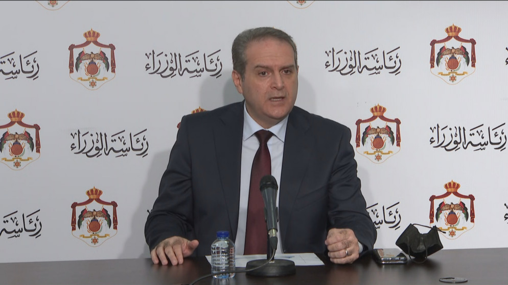 وزير الصحة فراس الهواري خلال مؤتمر صحفي في رئاسة الوزراء، لإعلان بعض الإجراءات التخفيفية المتعلقة بوباء كورونا. (المملكة)