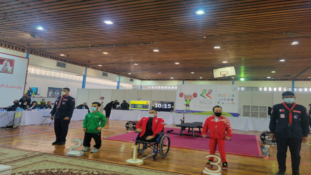بطل المنتخب الوطني لرياضة رفع الأثقال البارالمبية، عمر قرادة. (اللجنة الأولمبية الأردنية/فيسبوك)