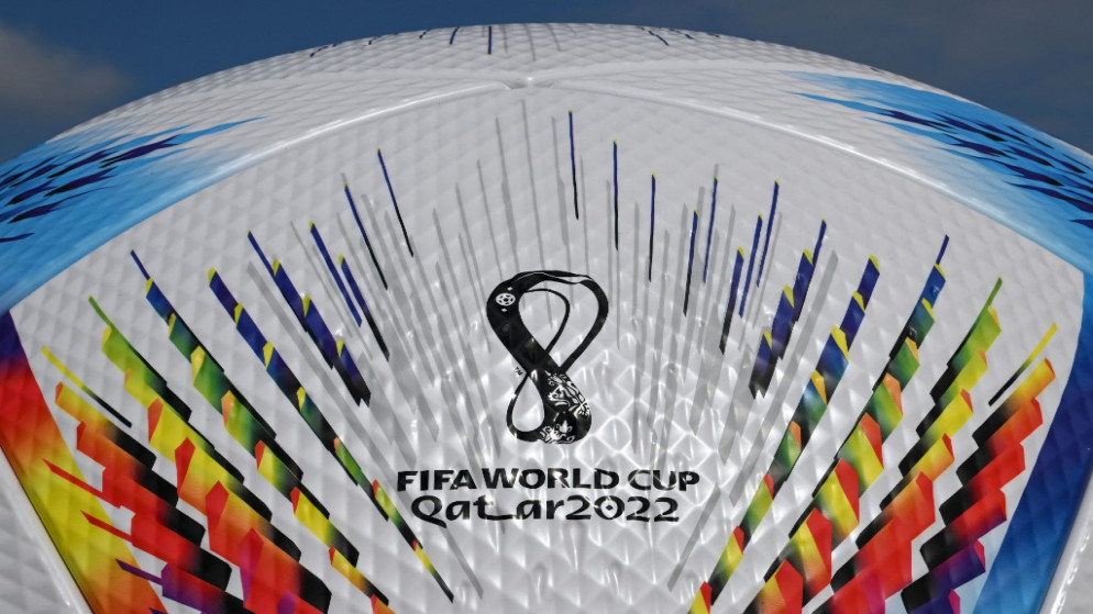 الكرة الرسمية لمباريات كأس العالم في قطر في 2022. (أ ف ب)