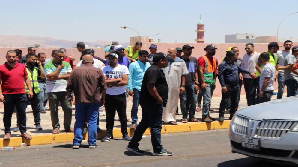 وقفة احتجاجية لموظفي موانئ العقبة للمطالبة بتوفير إجراءات السلامة في أماكن العمل. 29/06/2022. (نزار الصرايرة/المملكة)