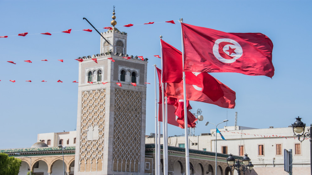 علم تونس في تونس العاصمة. (shutterstock)