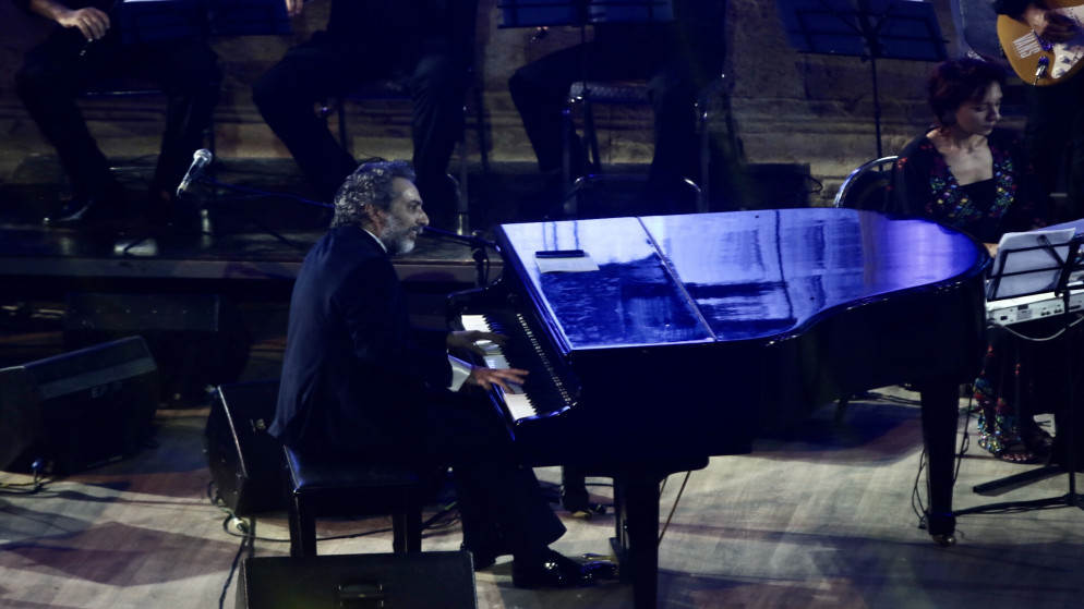 الموسيقار طارق الناصر يقود فرقة رم في افتتاح الدورة 36 من مهرجان جرش للثقافة والفنون. (صلاح ملكاوي/ المملكة)